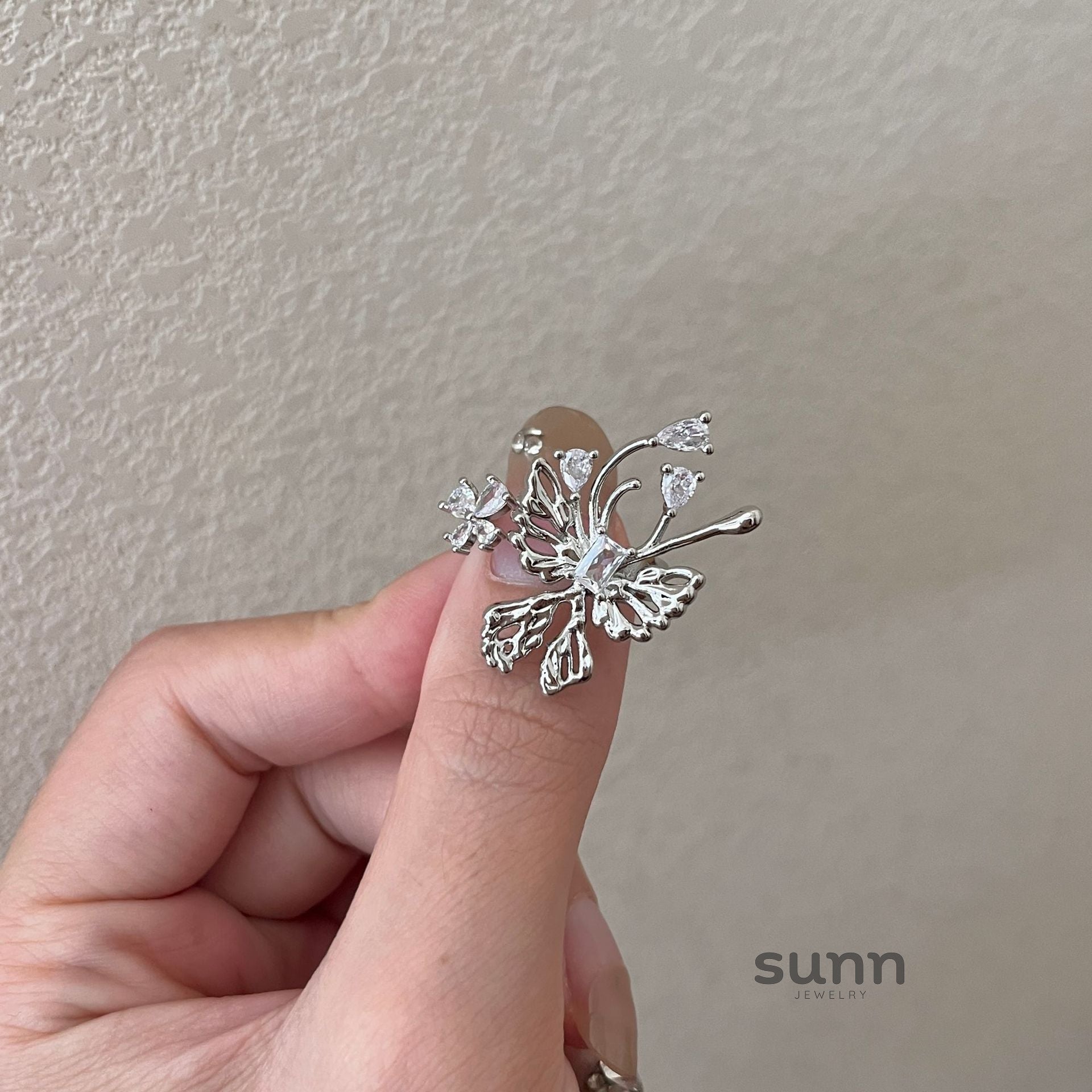 Yasmine Enchanted Bloom Ring [EBTZVSIQ]