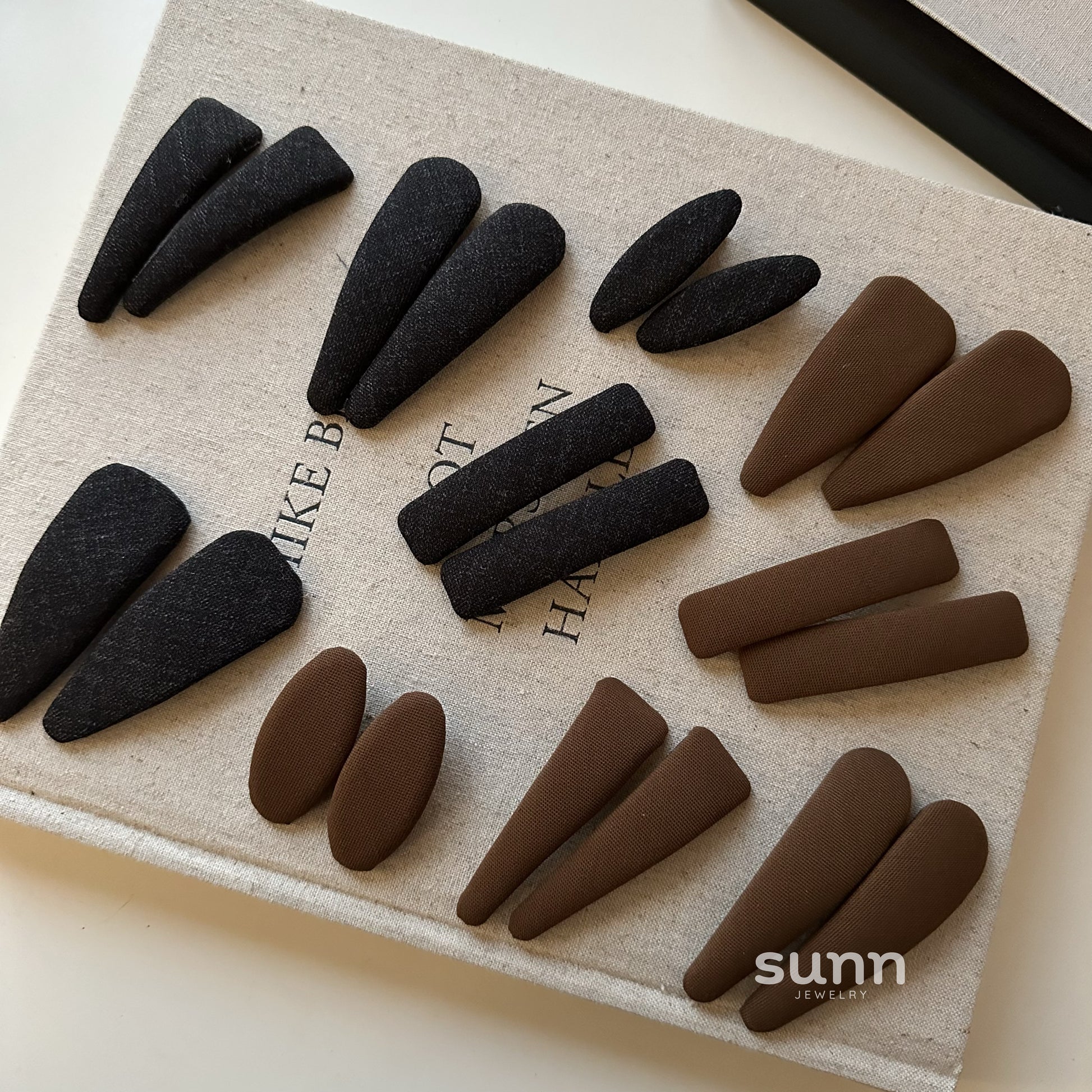 Yelitza Minimalist Fabric Hair Clip [4H1BCDAW]