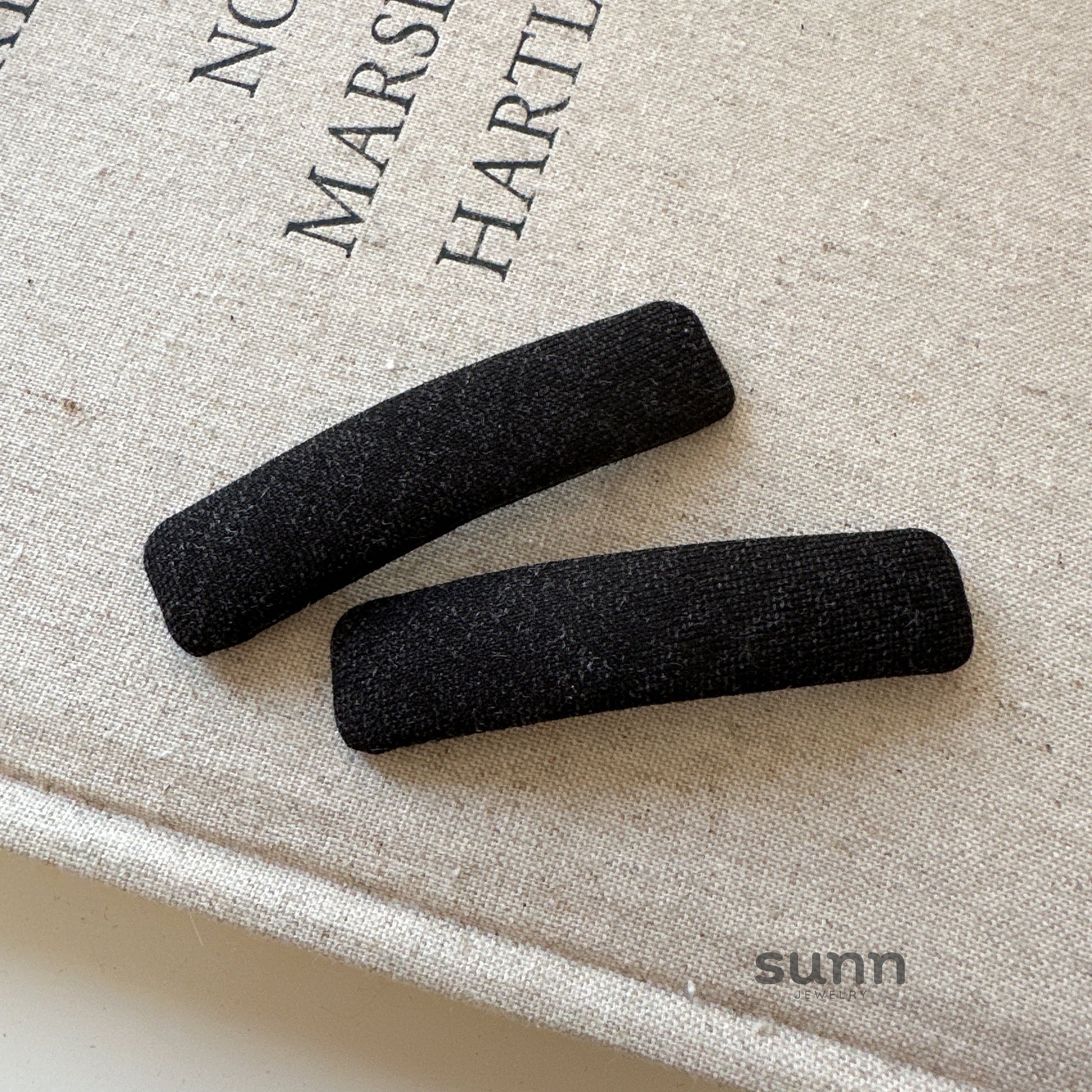 Yelitza Minimalist Fabric Hair Clip [EPRVKFJ1]