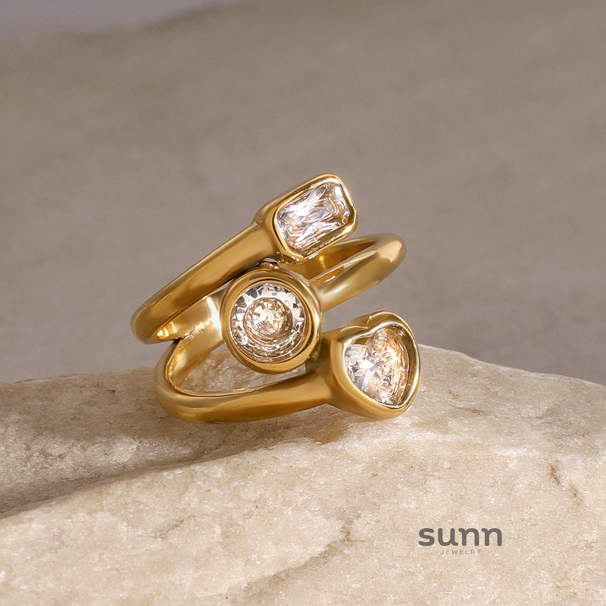 Yessenia Puffy Heart Ring [ZROBMJ12]
