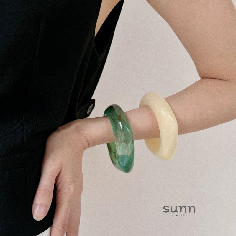Yeva Chunky Gradient Bracelet [KTI2K2Q2]