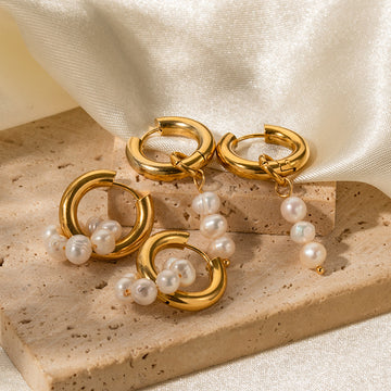 Yui Asymmetric Pearl Earrings [OMJCVL07]