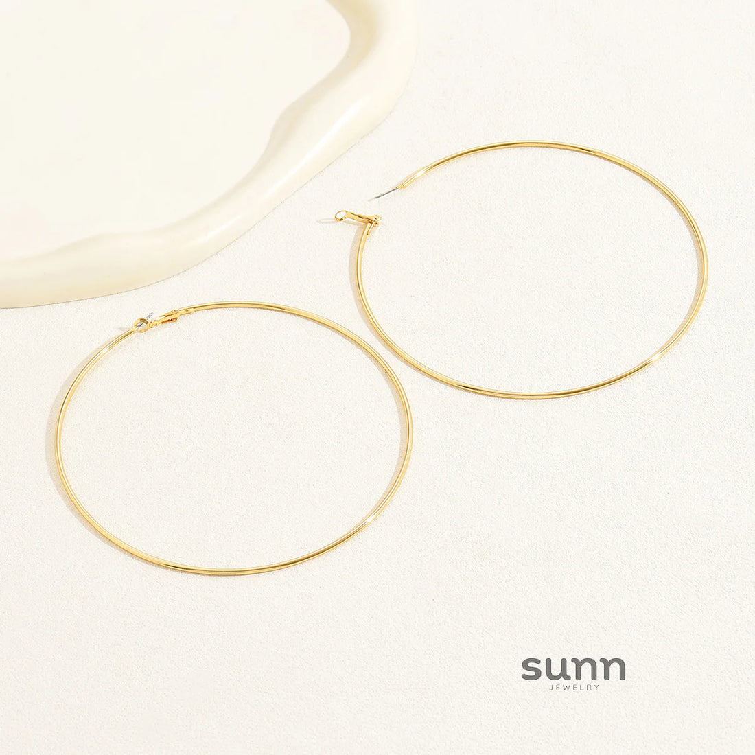 Yuna Oversized Hoop Earrings