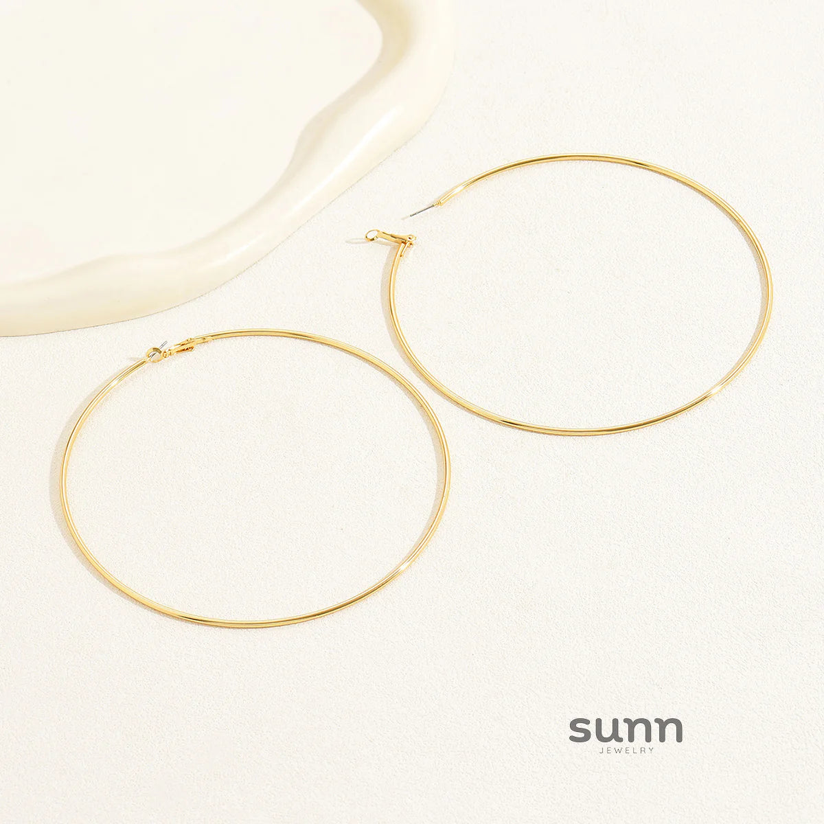 Yuna Oversized Hoop Earrings