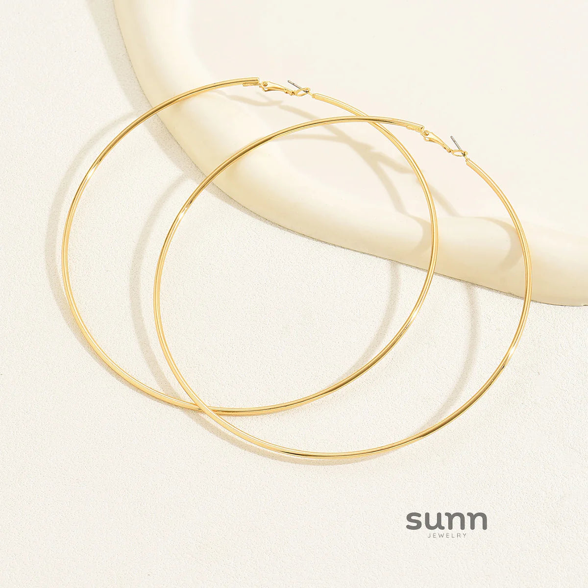Yuna Oversized Hoop Earrings