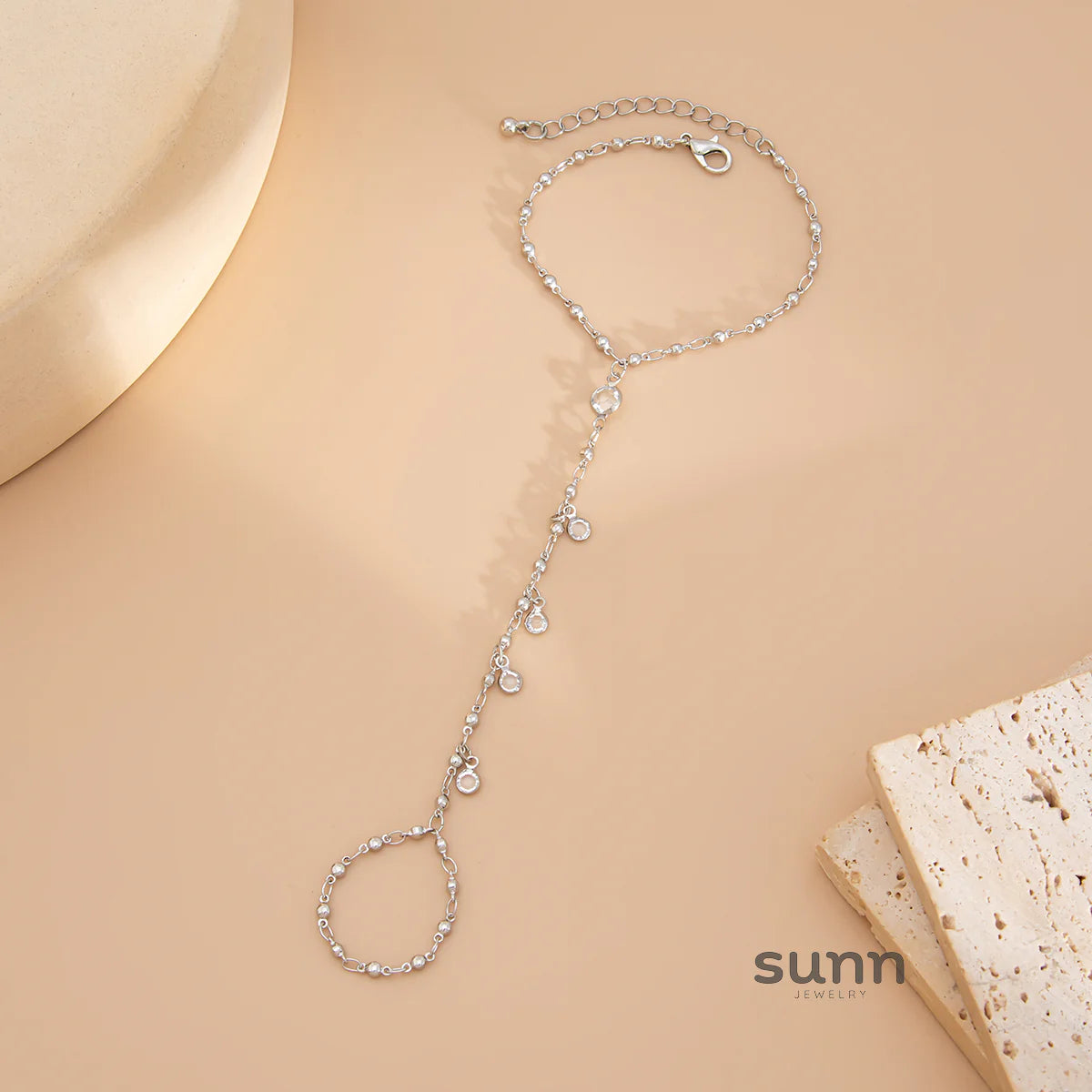 Yuna Pearl Tassel Hand Chain