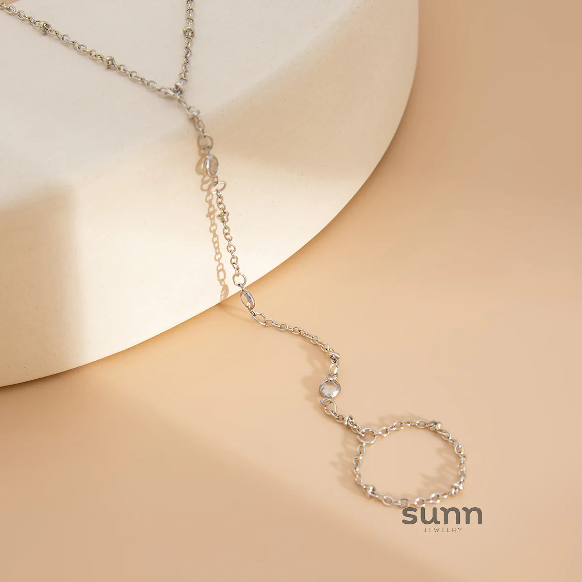 Yuna Pearl Tassel Hand Chain
