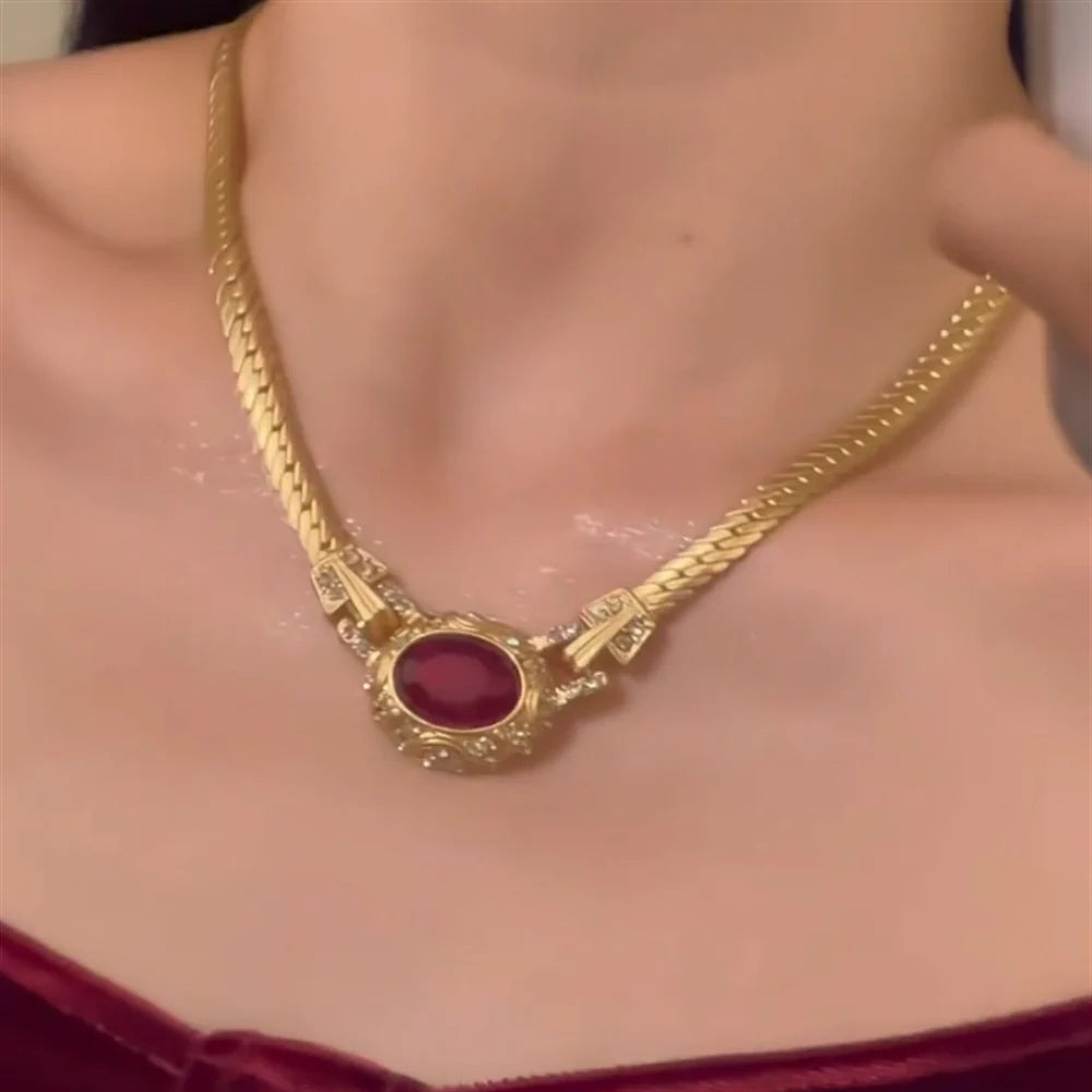 Yurani Gold Oval Pendant Necklace