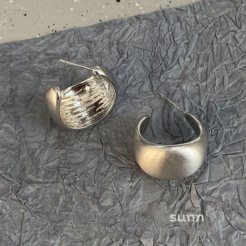 Yuritzy Brushed Silver Hoops
