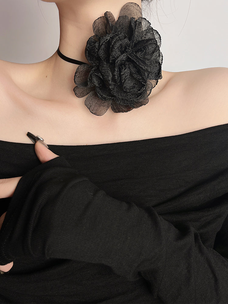 Yvonne Lace Floral Choker
