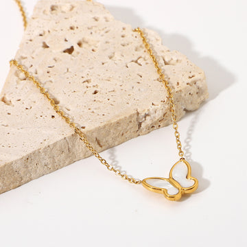 Yzabella White Shell Butterfly Necklace [A3W6UZZE]