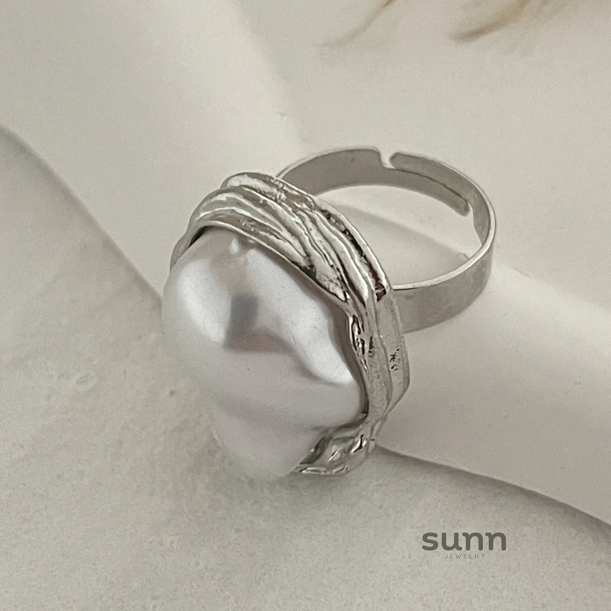 Zada Pearl Bloom Rings
