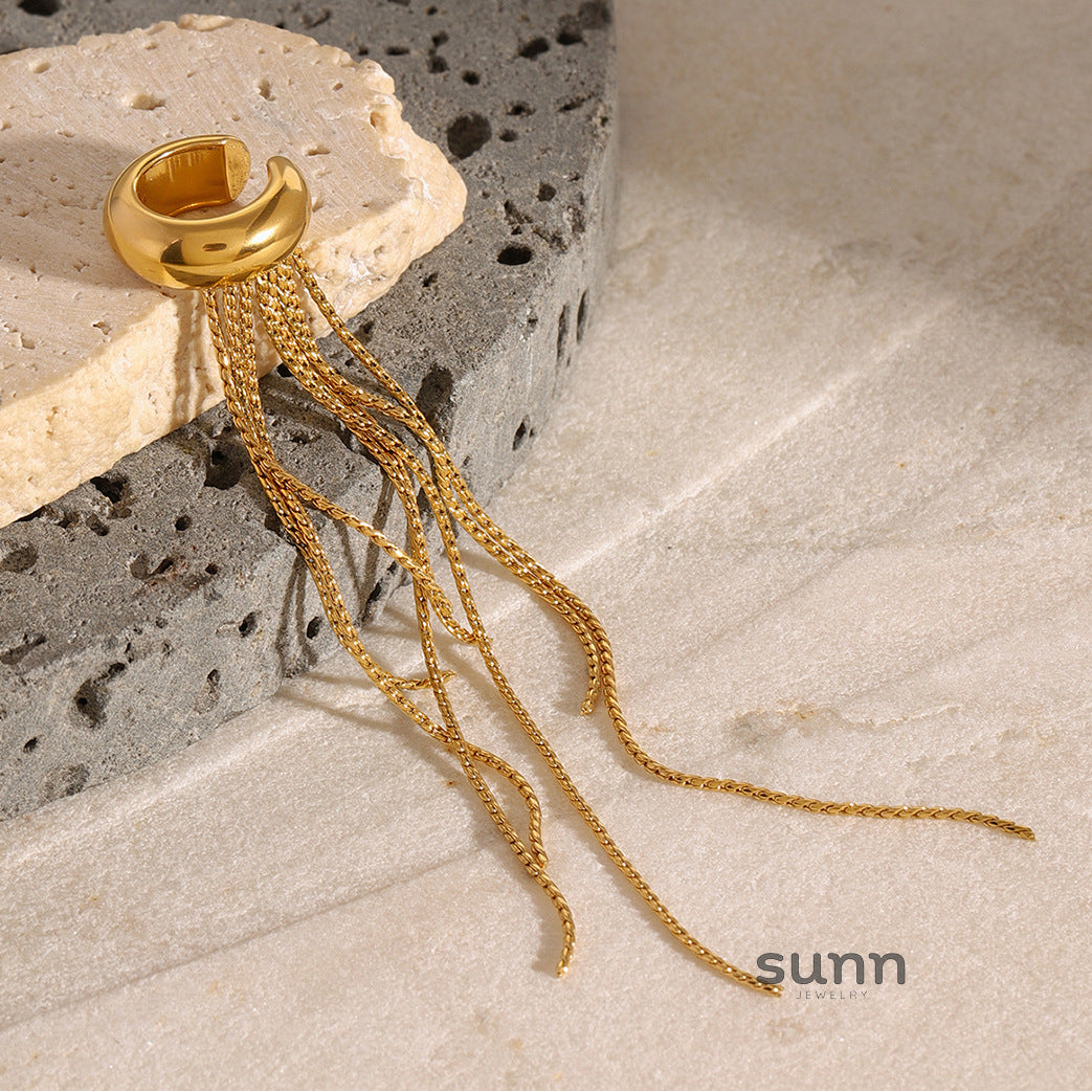 Zahira Tassel Ear Cuff [1QBCA0IJ]