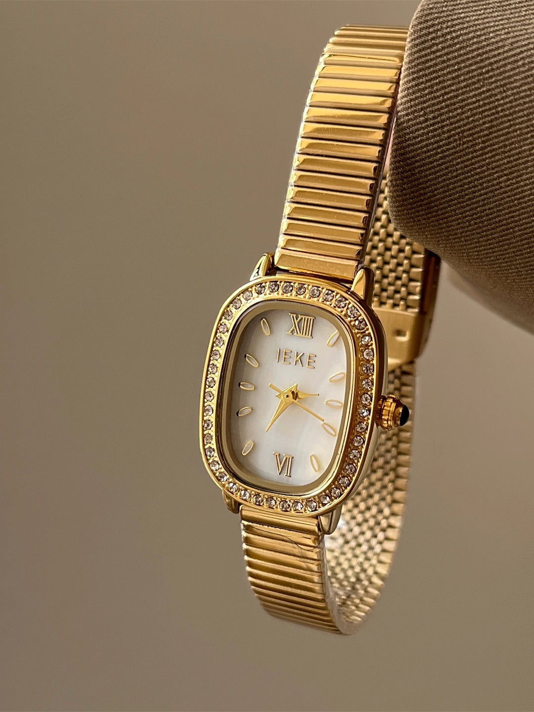 Zahraa Vintage Inlaid Watch [O8WPSO0K]