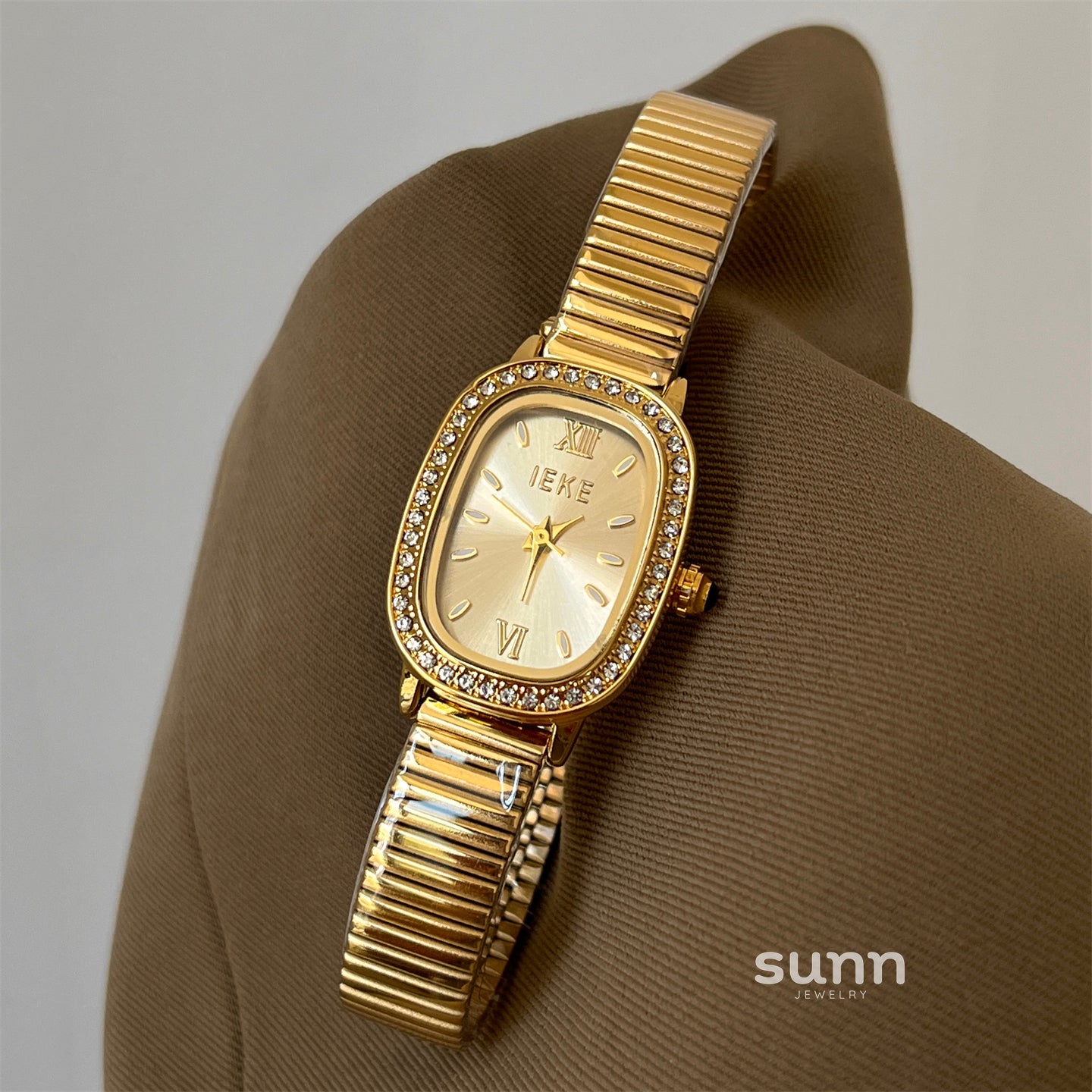 Zahraa Vintage Inlaid Watch [BLL9U9DO]