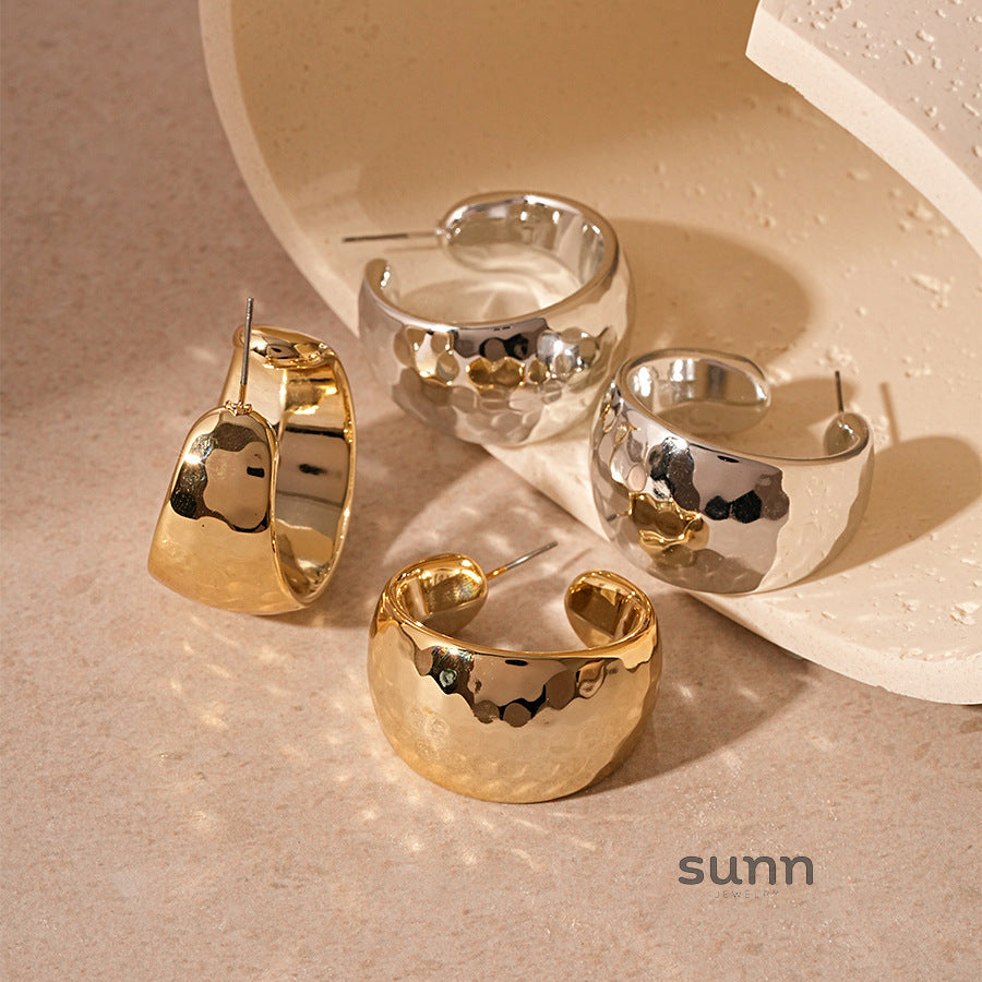 Zainab Sculptural C-Hoop Earrings [A8AYUQU6]