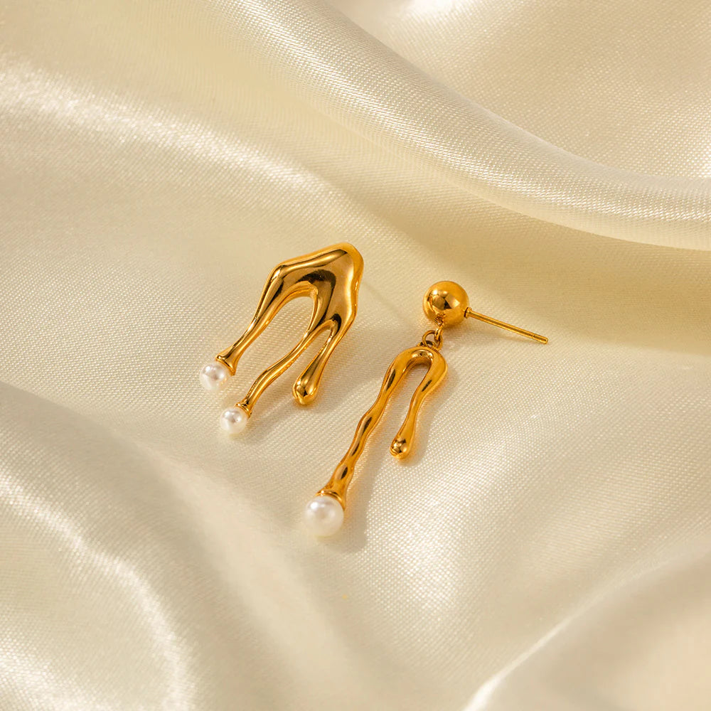 Zaire Liquid Pearl Earrings