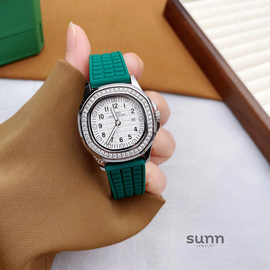 Zaire Square Crystal Watch
