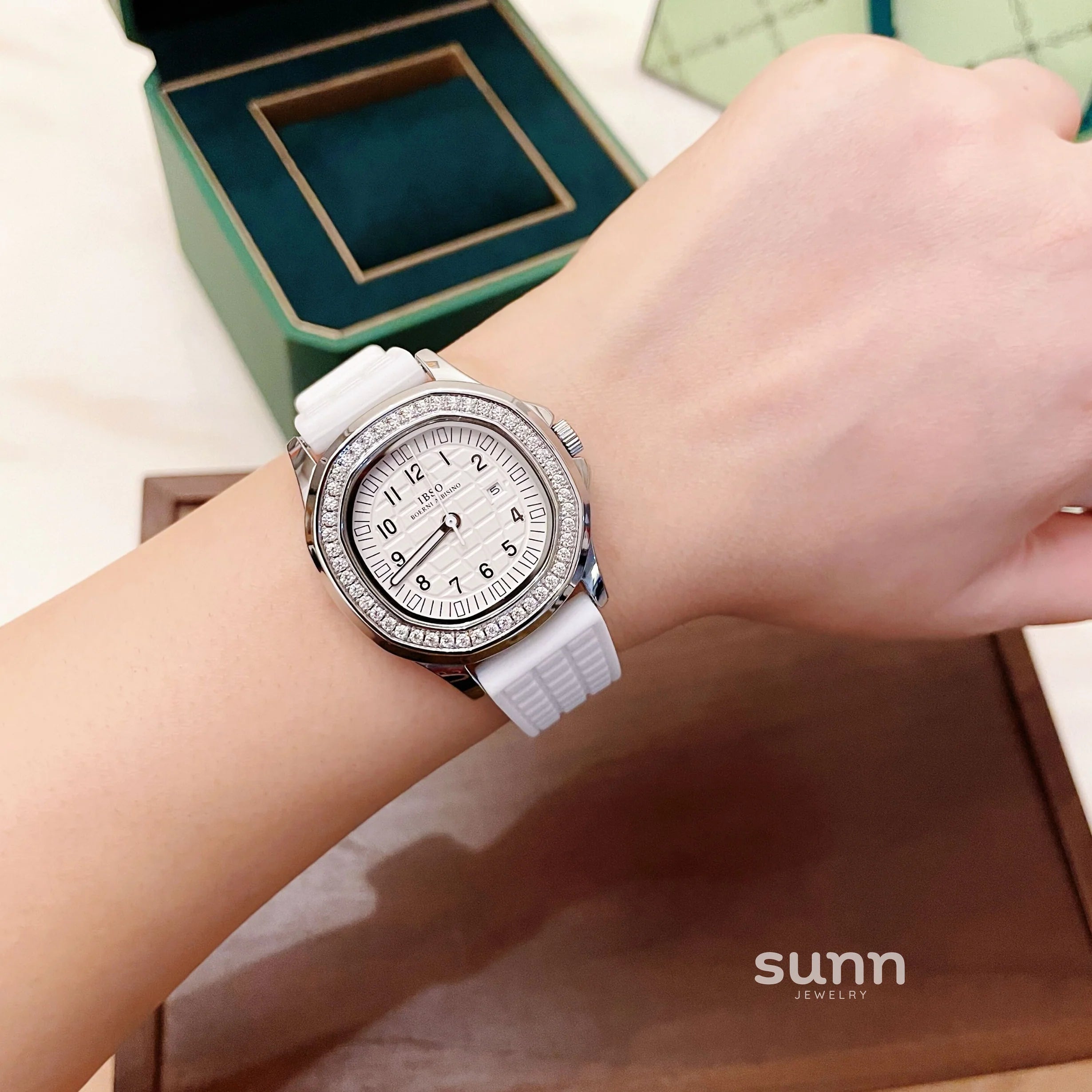 Zaire Square Crystal Watch