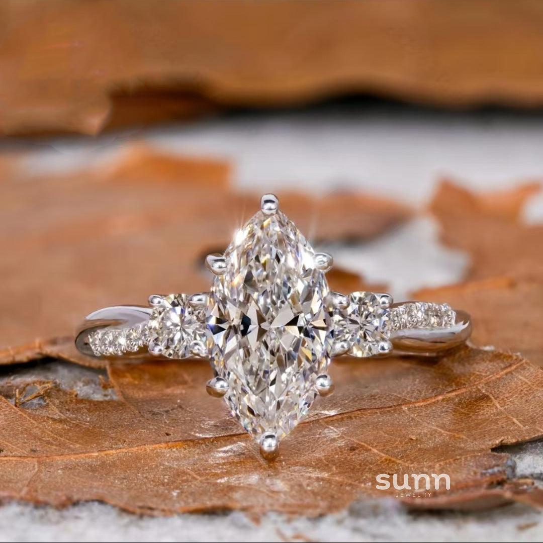 Zaliyah Oval Zircon Ring [TDX7NDKF]