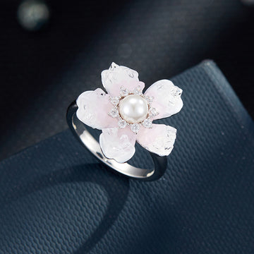 Zamaya Gradient Crystal Camellia Ring [QOM0DTDI]