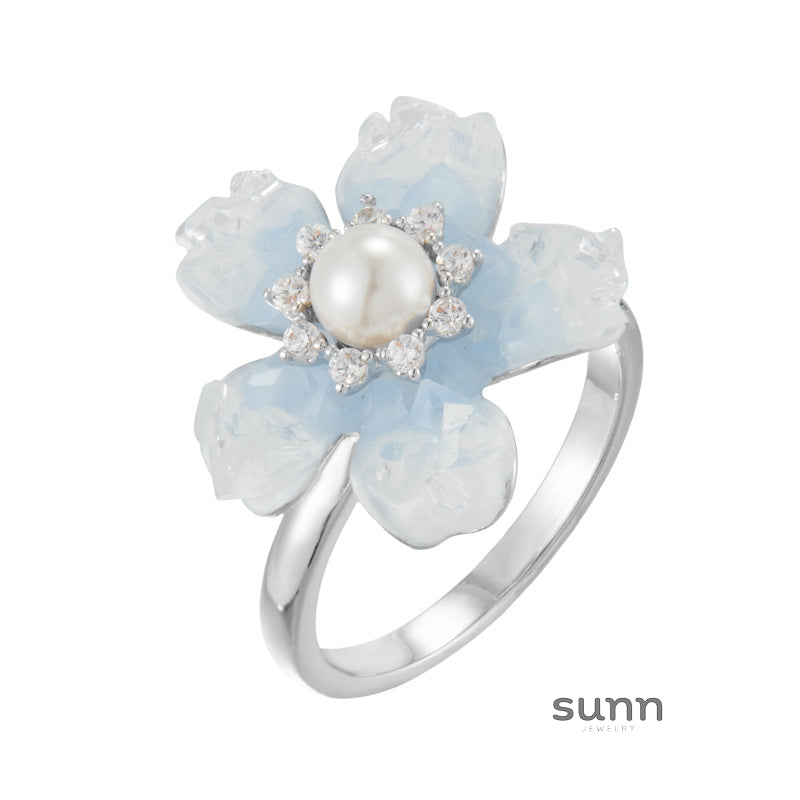 Zamaya Gradient Crystal Camellia Ring [KZU0GKOA]