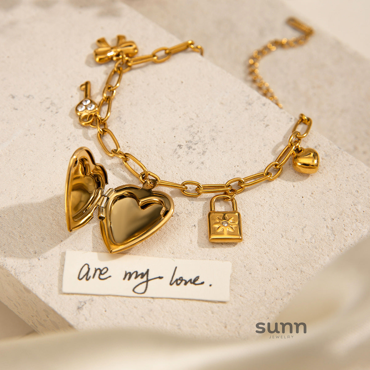 Zamaya Heart Locket Bracelet [03PVJKAK]
