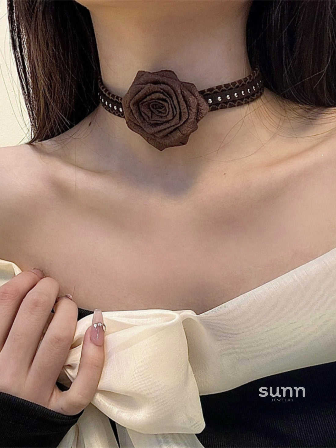 Zamiyah Rose Ribbon Choker Necklace [OYI7VJ8Q]