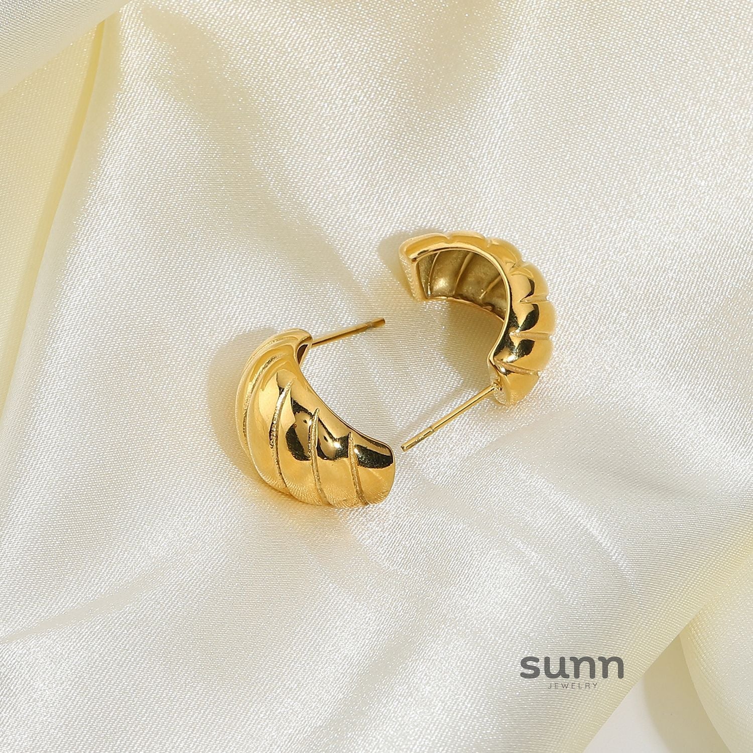 Zamora Bee & Croissant Earrings