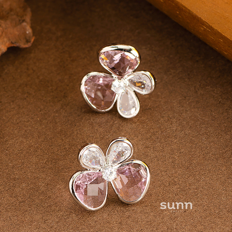Zaniah Crystal Bow Earrings [4BQDQBB8]