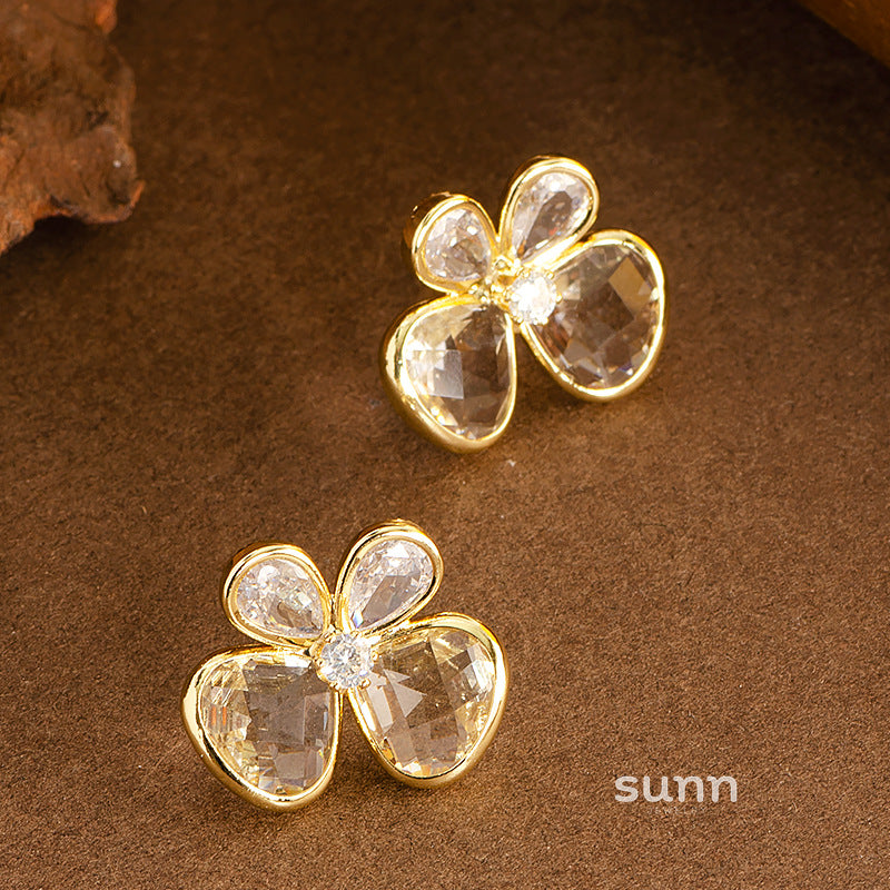 Zaniah Crystal Bow Earrings [X218TEJW]