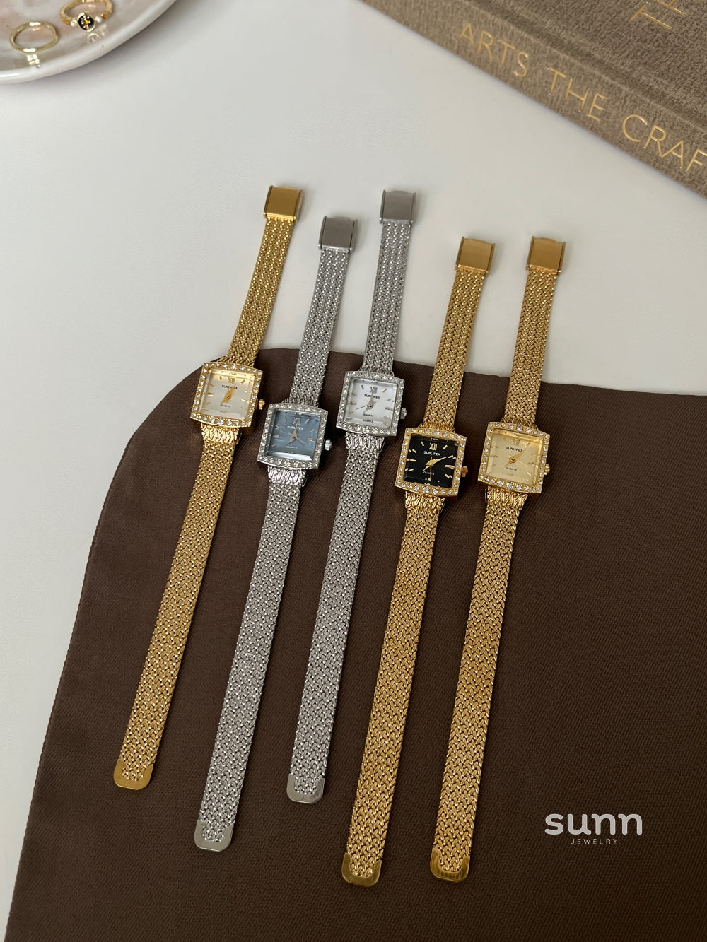 Zaniah Square Pearl Watch [1KLO00UX]