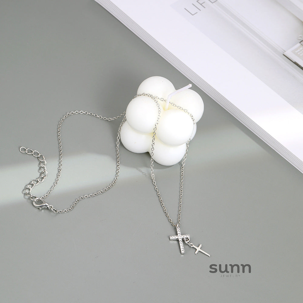Zarina Chunky Cross Necklace [R3UOFWZR]