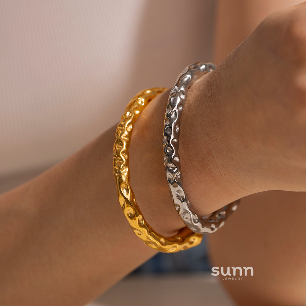 Zarina Minimalist Cuff Bracelet [UJXPOBTF]