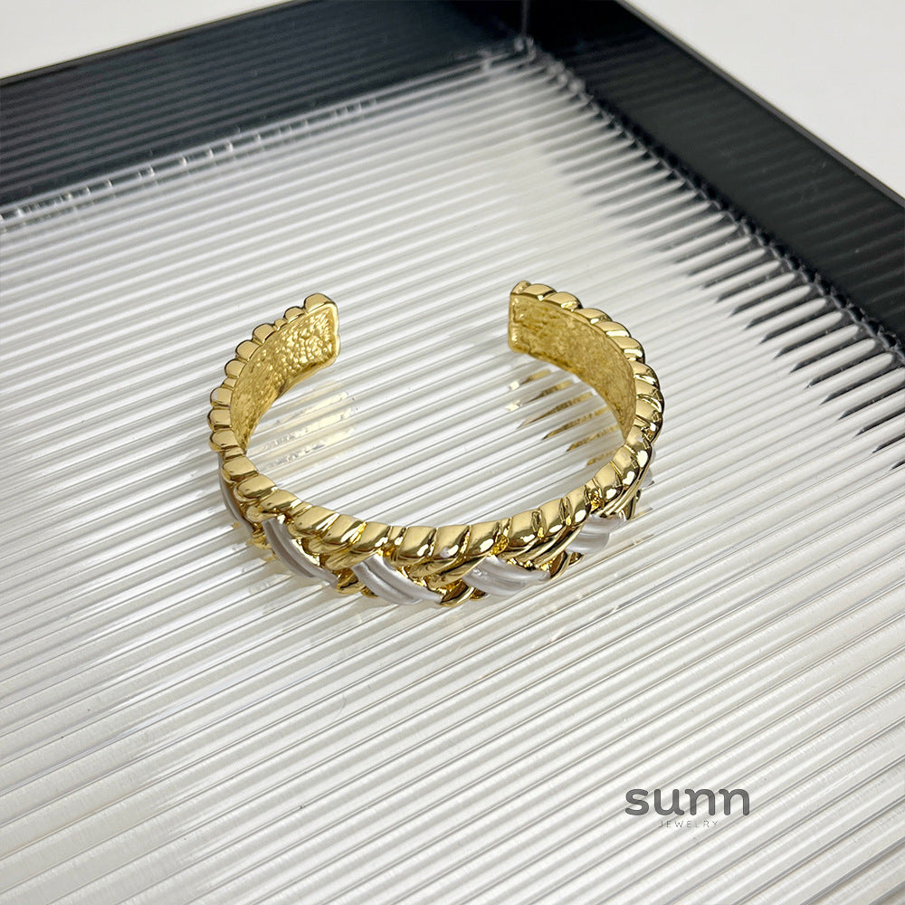 Zariya Gold Cuff Bracelet [MJ7HIKAO]