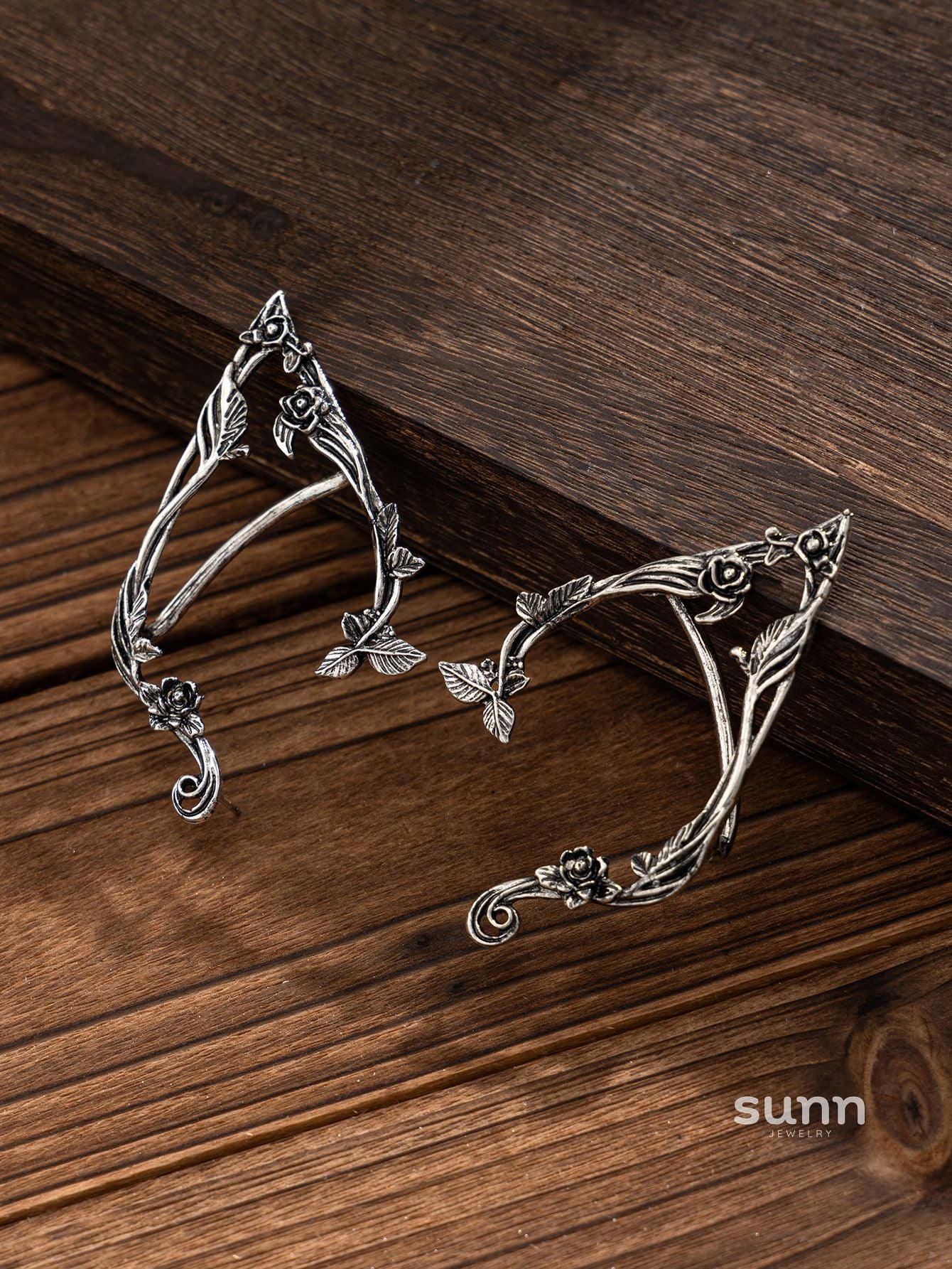 Zariyah Retro Contour Ear Clip [NNMZOW3S]