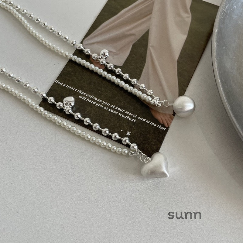 Zayah Asymmetrical Pearl Necklace [P619E66Q]