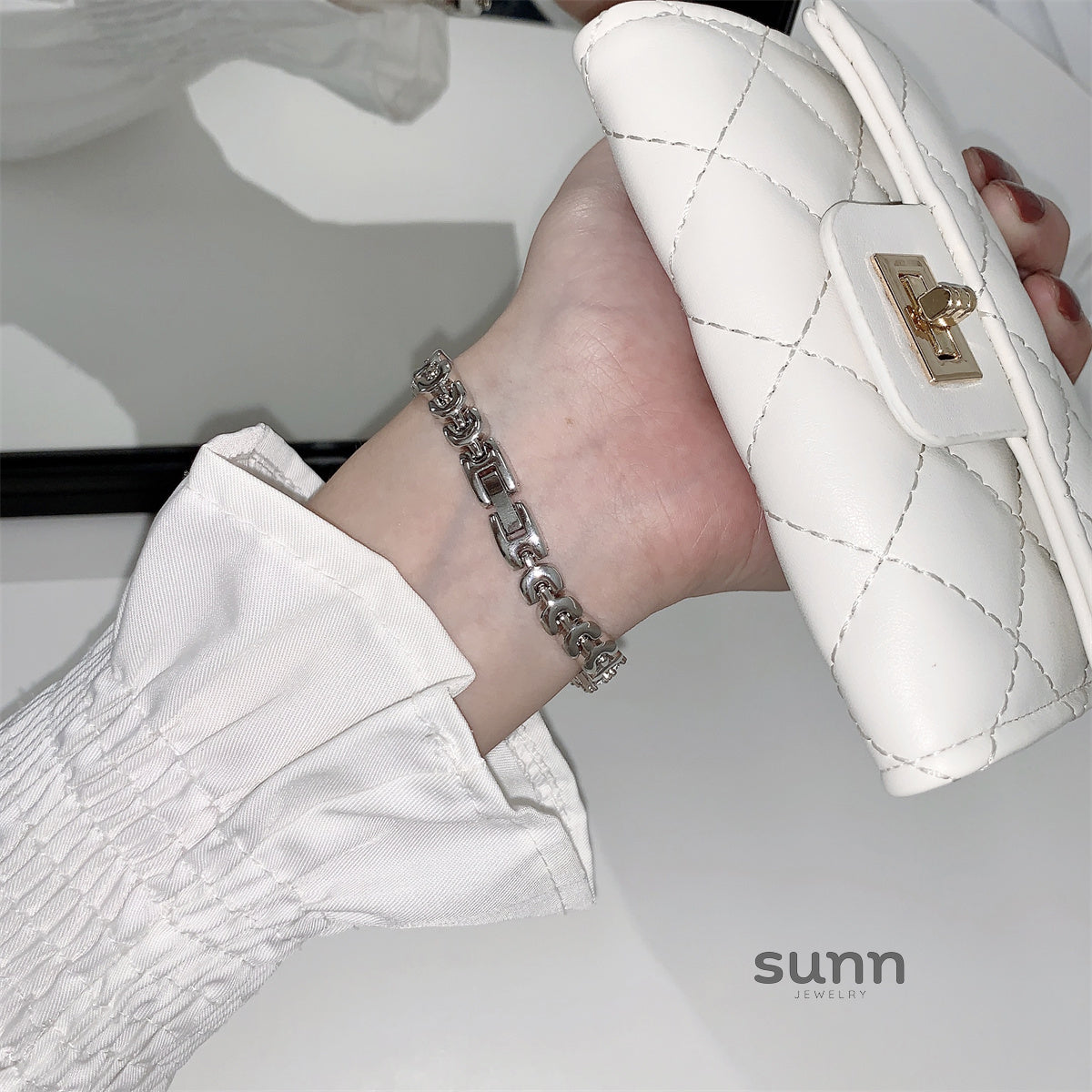 Zayley Mermaid Bracelet Watch [14J0B5JL]