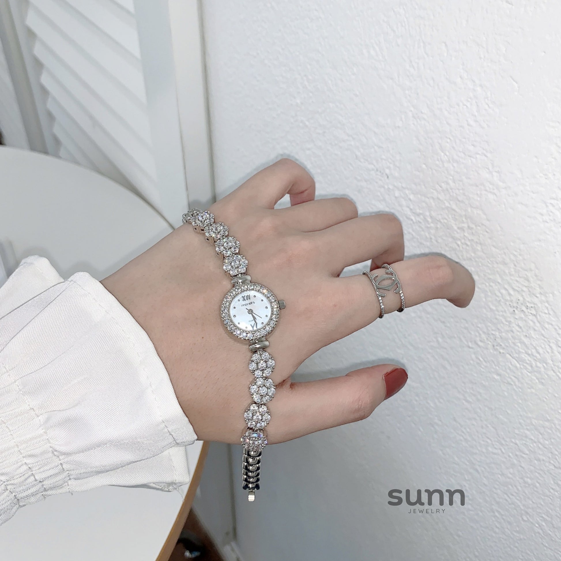 Zayley Mermaid Bracelet Watch [MTVXQTGX]