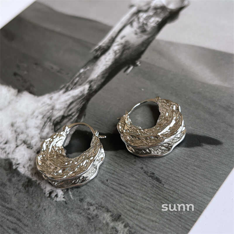 Zayna Modern Asymmetrical Earrings [UXF4I3RJ]
