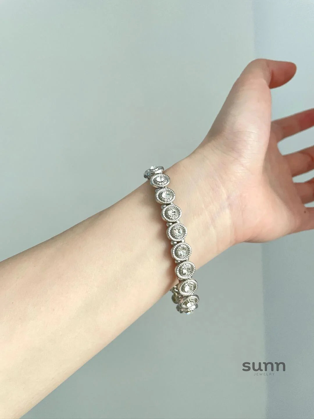 Zeina Crystal Star Bracelet