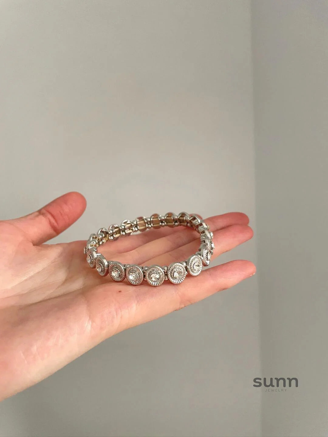 Zeina Crystal Star Bracelet