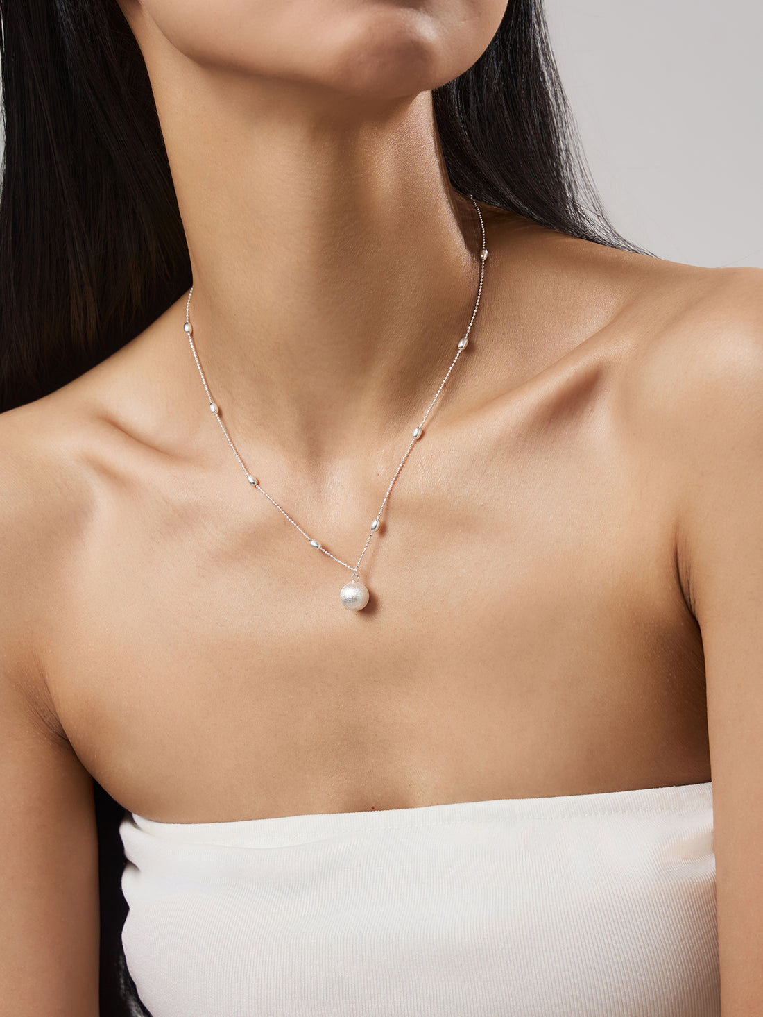Zenaida Layered Pearl Necklace [WDXJQ09W]