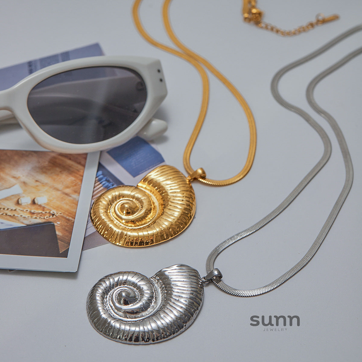 Ziana Coastal Conch Necklace [3YL0MRC5]