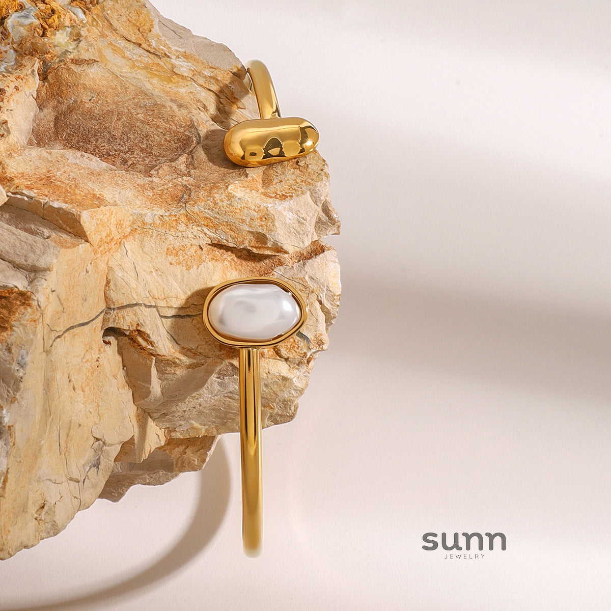 Zianna Pearl Cuff Bracelet [9U19S8JY]