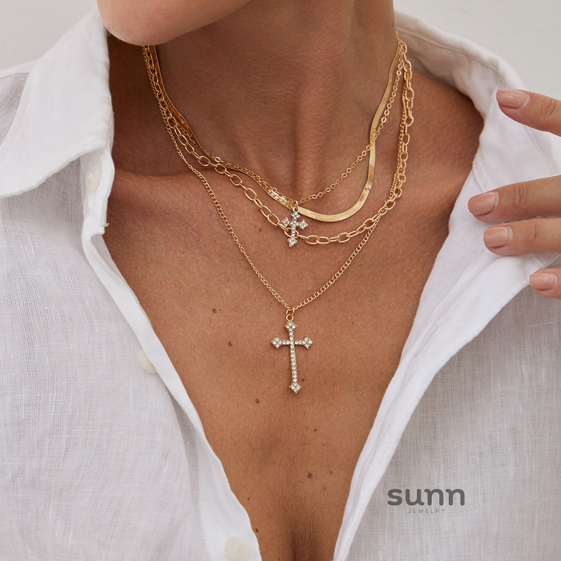 Ziva Layered Cross Pendant Necklace [QLVLQYQT]