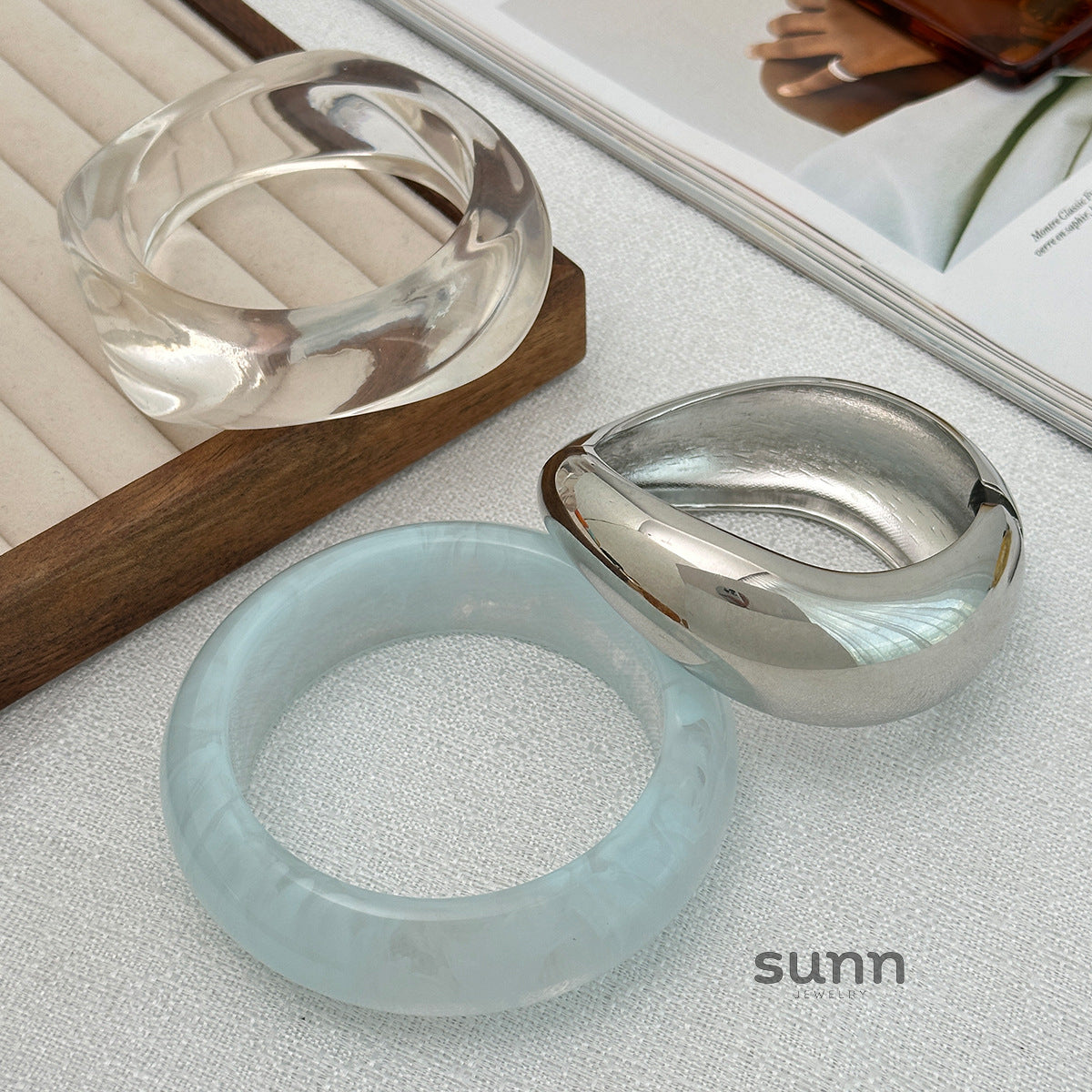 Ziva Sculpted Resin Bangle [O5J6E47W]