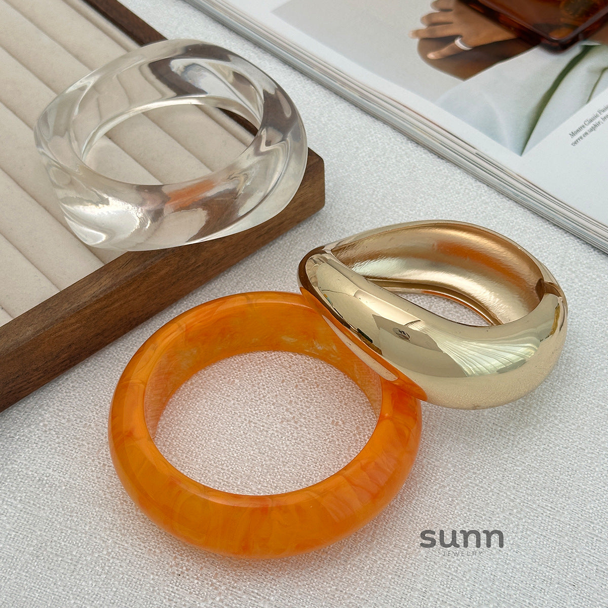 Ziva Sculpted Resin Bangle [R5PSU7LN]