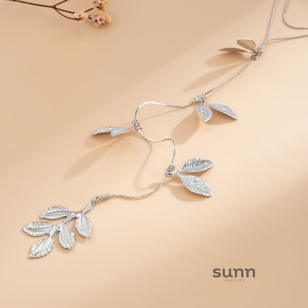 Ziya Tassel Leaf Necklace [EA53INDN]