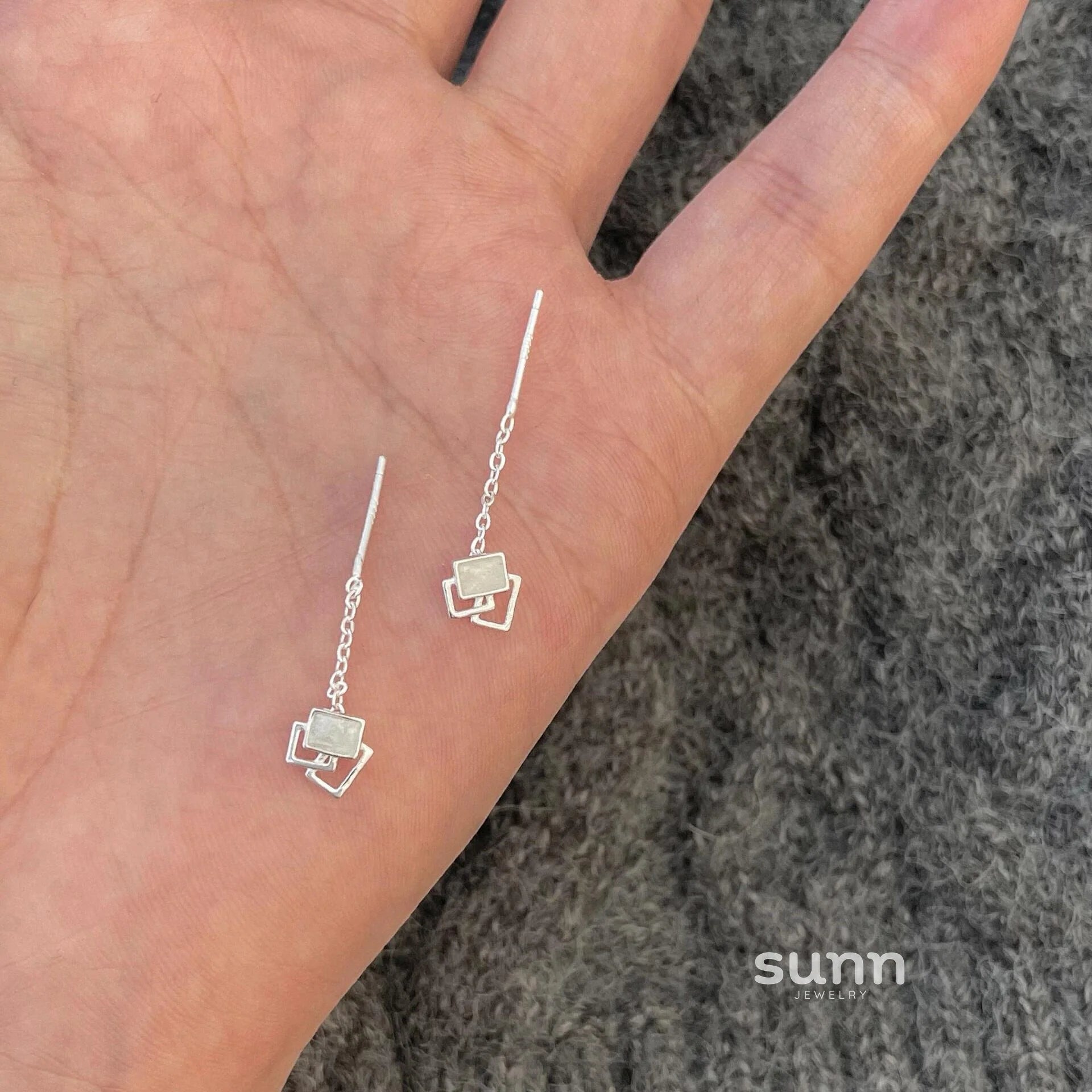 Zo Delicate Square Threader Earrings